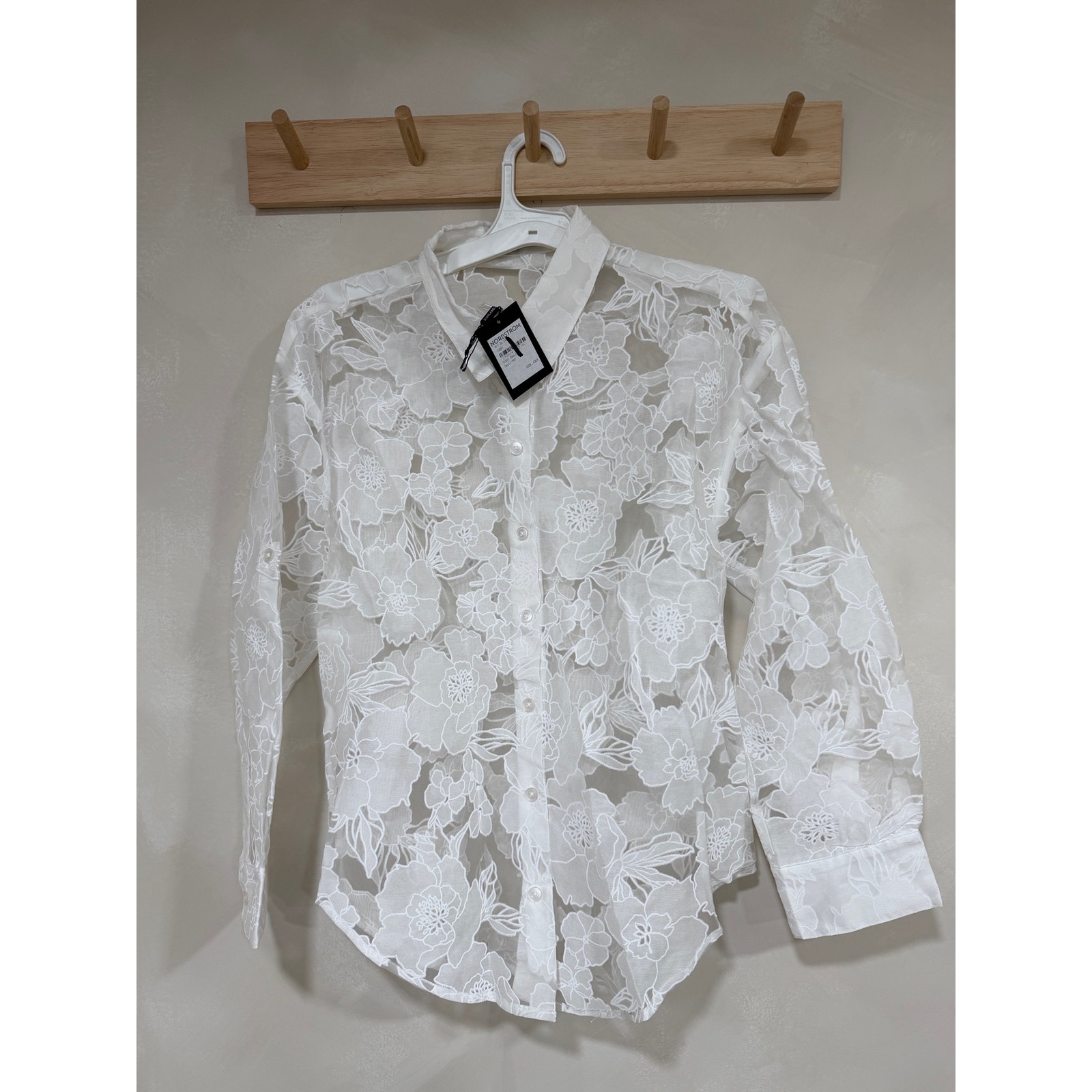 Jluxlabel Embroidered Floral Cotton Blend Button Up Shirt Small White Nwt — image 3 of 6